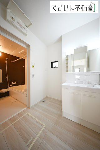 【独立洗面台】 | LIGARE 久喜市本町10期　新築住宅 | ≪2号棟≫
現地(2025年10月撮影)