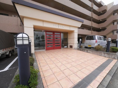 【エントランス】 | グランドエンブレム横浜