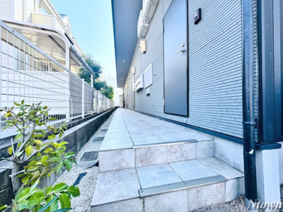 【エントランス】 | エルフパパ庄内緑地 | 清潔なエントランスです