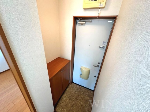 ブロードタウン神野 Ⅱ B棟の玄関