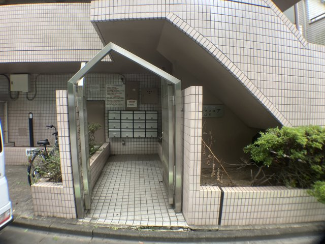 プレシャスコア中浦和のエントランス