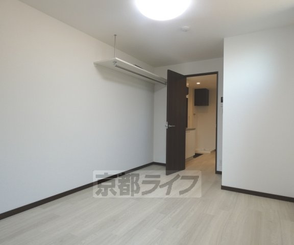 グラン京都西陣の居間・リビング|同シリーズの室内イメージです