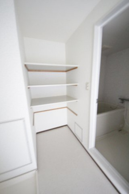 【洗面所】 | 鴻巣東ハイツ | ※同タイプの別の部屋の写真です。