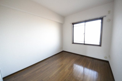 【洋室】 | 鴻巣東ハイツ | ※同タイプの別の部屋の写真です。