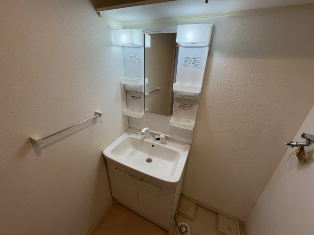 明石市大久保町大久保町の賃貸マンションの洗面所