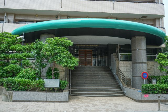 ライオンズタワー片瀬江ノ島のエントランス|ゆとりのあるエントランスです