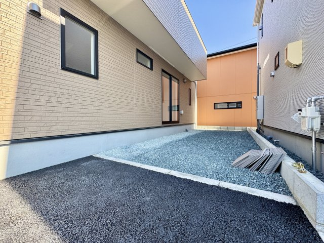 中央区萩丘第2の庭|お庭兼、駐車場としてお使いいただけます！