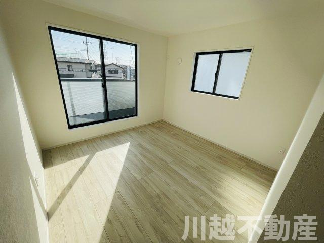 LDK広々17.9帖、主寝室も広々8.7帖の洋室|ご予算に合わせてお探しします