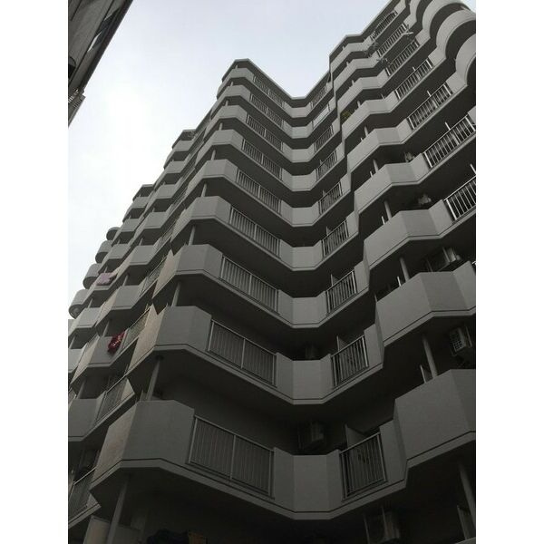 大阪市北区南森町１丁目の店舗事務所