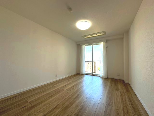 エステ・スクエア成瀬壱番館の洋室|洋室(8.0帖)