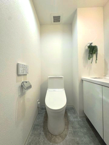 エステ・スクエア成瀬壱番館のトイレ|トイレ(ウォシュレット一体型トイレ)