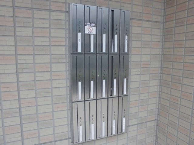 コンフォール瑞江Ⅶ・Ⅷ　Ⅷのロビー
