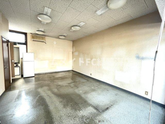 桜台店舗事務所(P1台契約可)の内装