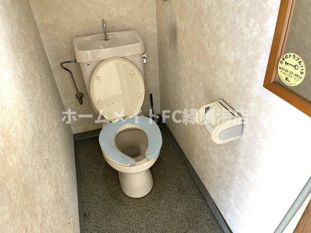 桜台店舗事務所(P1台契約可)のトイレ