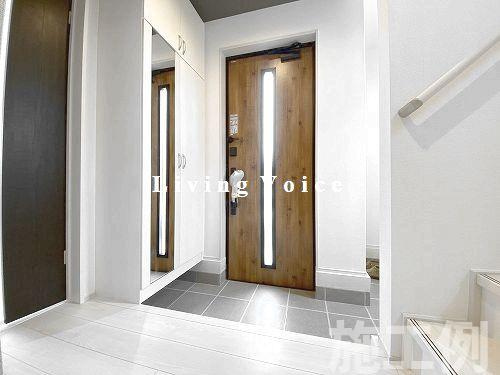 【玄関】 | 【仲介手数料０円】平塚市南金目10期　新築一戸建て　2号棟　全2棟 | 平塚市南金目10期　新築一戸建て　全2棟