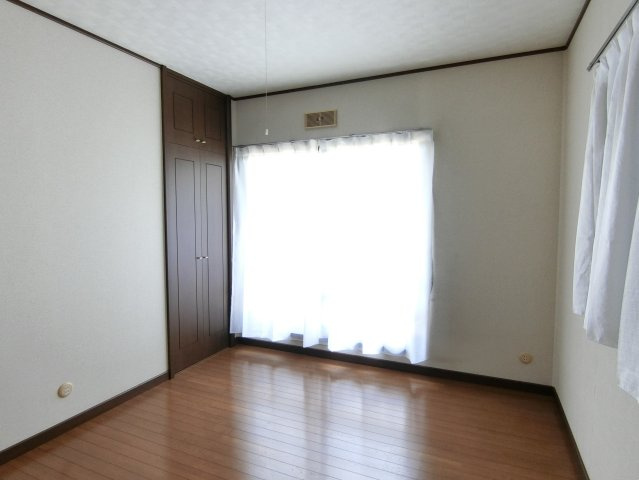 永田2007戸建ての洋室