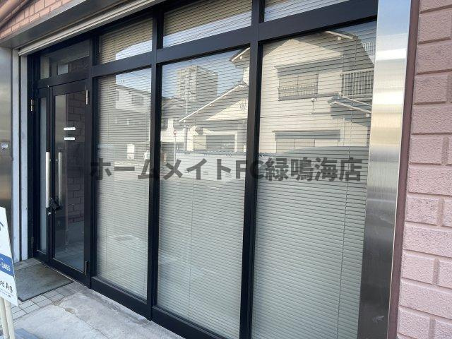 桜台店舗事務所(P1台契約可)の外観