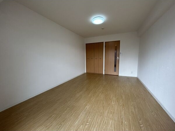 プランドール浅間町の内装