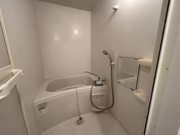 プランドール浅間町(旧ラクラス浅間町)の浴室