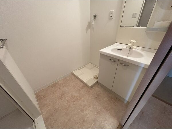 プランドール浅間町(旧ラクラス浅間町)の洗面所