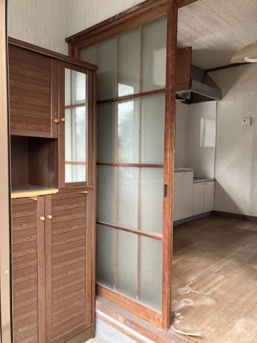 佐糠町二丁目貸家の玄関