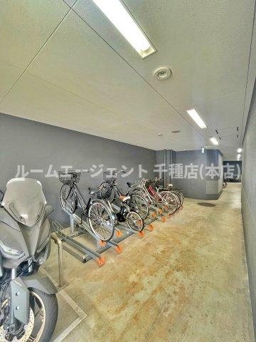 プレサンス大曽根駅前ファーストのエントランス