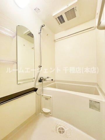 プレサンス大曽根駅前ファーストの浴室