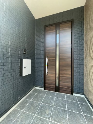 【玄関】 | 富岡市七日市　１号棟