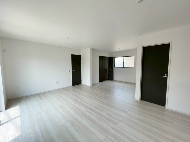 【居間・リビング】 | 富岡市七日市　１号棟