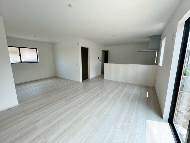 【居間・リビング】 | 富岡市七日市　１号棟