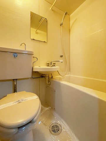 ウイングピア和白のトイレ|※写真、間取り図は別部屋1号室のものです。