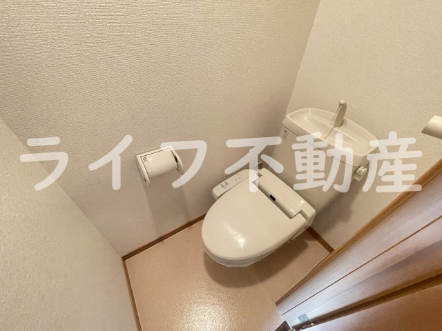 アット長田のトイレ|落ち着いた色調のトイレです