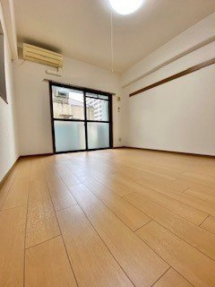 【居間・リビング】 | リバーサイド中島