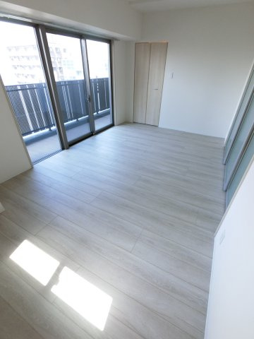 KDXレジデンス千葉中央Eastの洋室