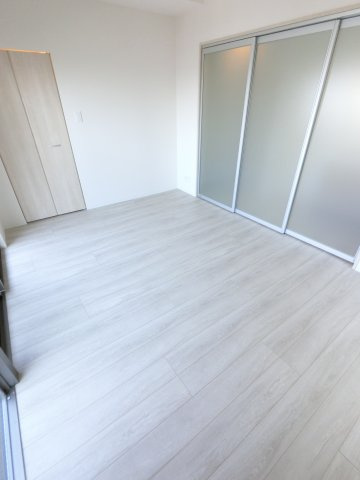 KDXレジデンス千葉中央Eastの洋室