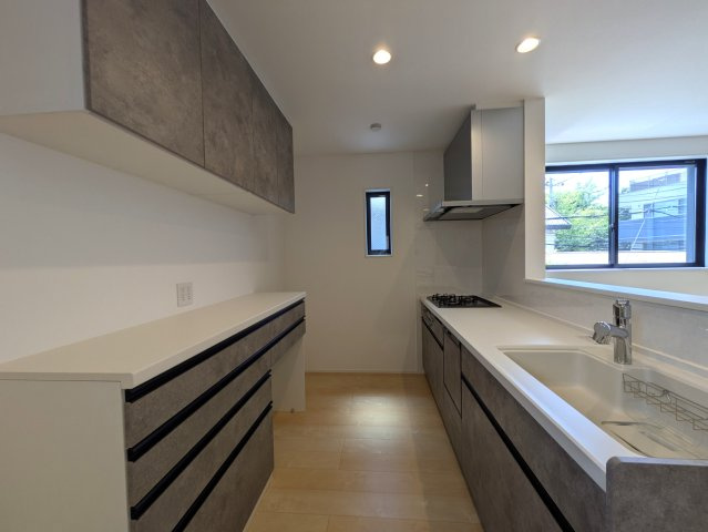 将来を含めて不動産を考える【神奈川区入江１丁目】新築戸建のキッチン|キッチンです