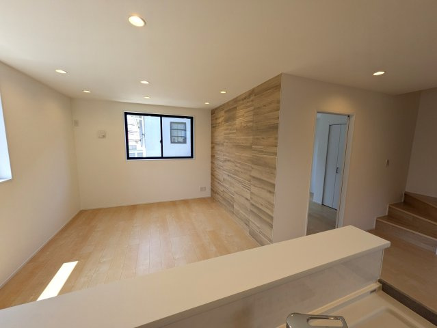 将来を含めて不動産を考える【神奈川区入江１丁目】新築戸建の居間・リビング