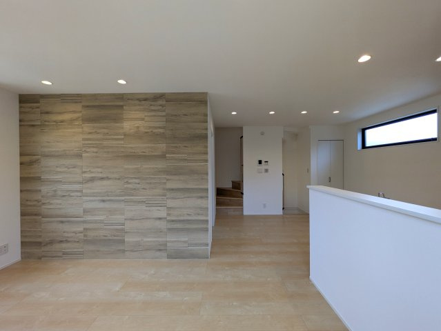 将来を含めて不動産を考える【神奈川区入江１丁目】新築戸建の居間・リビング