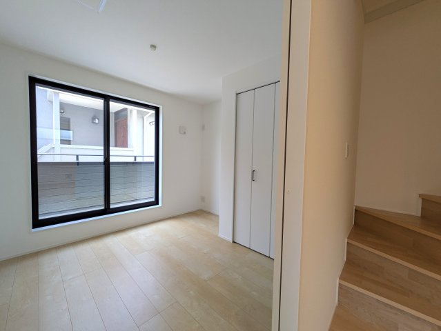 将来を含めて不動産を考える【神奈川区入江１丁目】新築戸建の洋室|洋室です