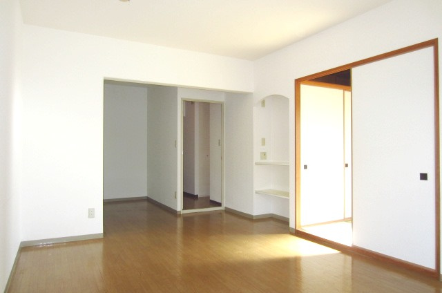 【居間・リビング】 | サニーコート高松