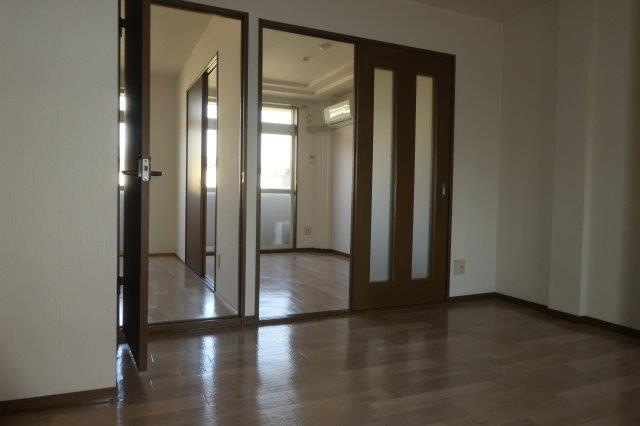 クオリティパレスの居間・リビング