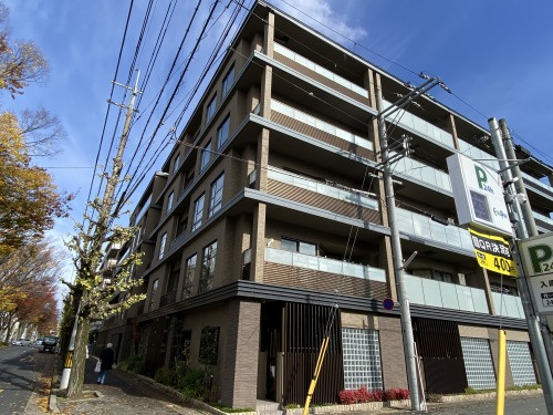 プラウド京都白川通の外観