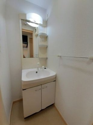 スカイハウスの独立洗面台