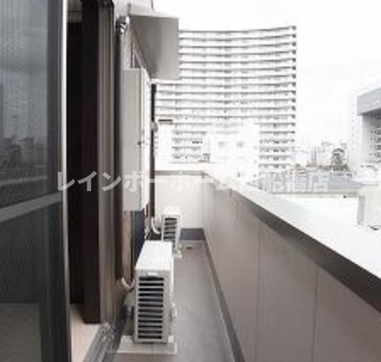 船橋市湊町２丁目の賃貸マンションのバルコニー