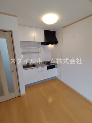 【居間・リビング】 | クレシタ神ノ輪 | 別部屋写真です。