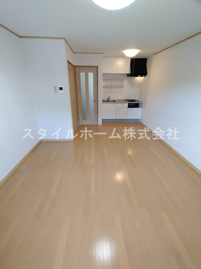 【居間・リビング】 | クレシタ神ノ輪 | 別部屋写真です。