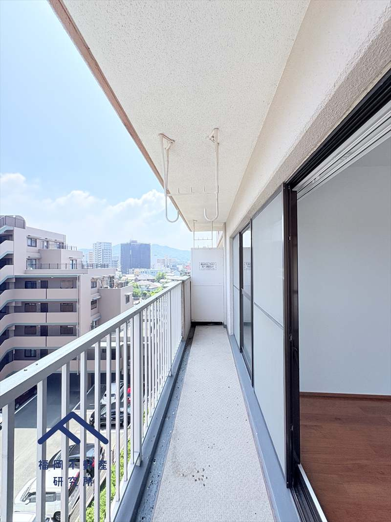 ロータリープラザ二日市のバルコニー