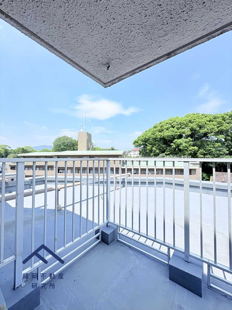 ロータリープラザ二日市のバルコニー