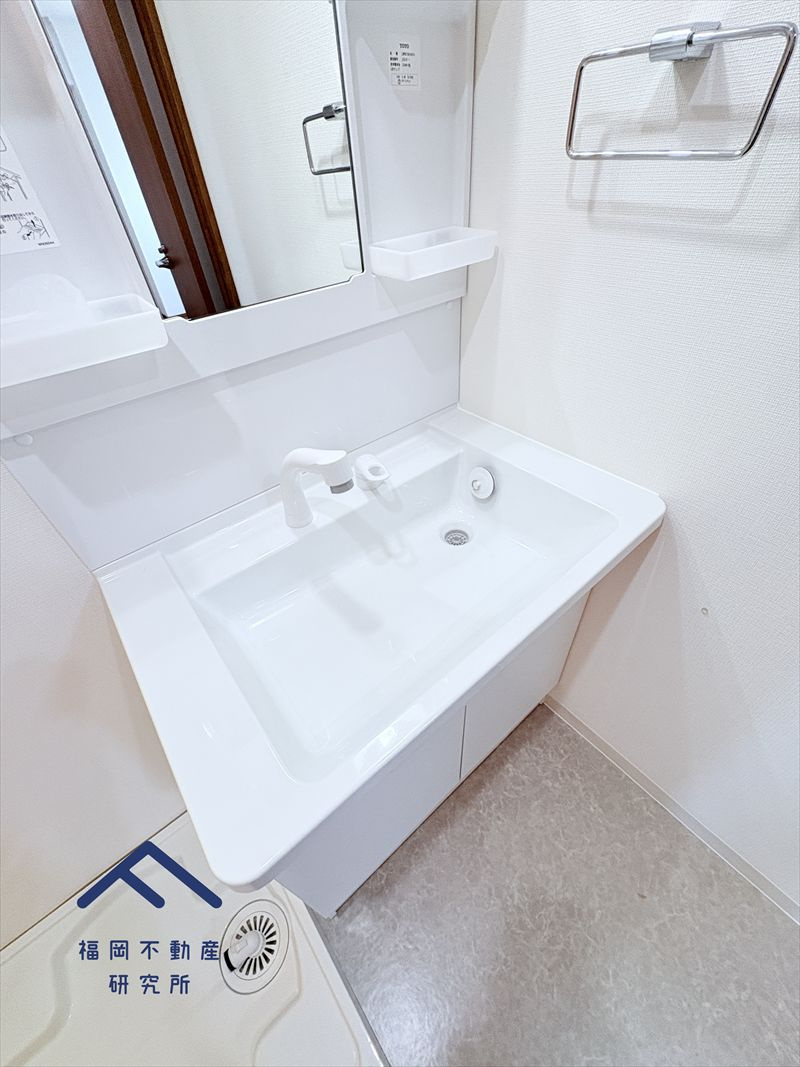 ロータリープラザ二日市の独立洗面台