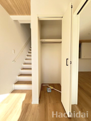 高浜市春日町　全2棟　2号棟の収納